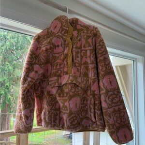 Vibrant pink/khaki combo billabong fleece! Practically new !